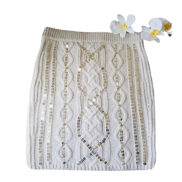 VS MODA International Knit Embellished Sweater Mini Skirt Ivory Size Small - Picture 2 of 9